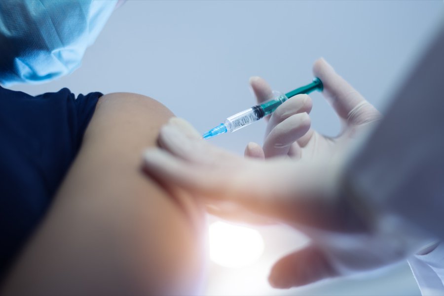 Etude des effets secondaires vaccins covid sur 100 millions